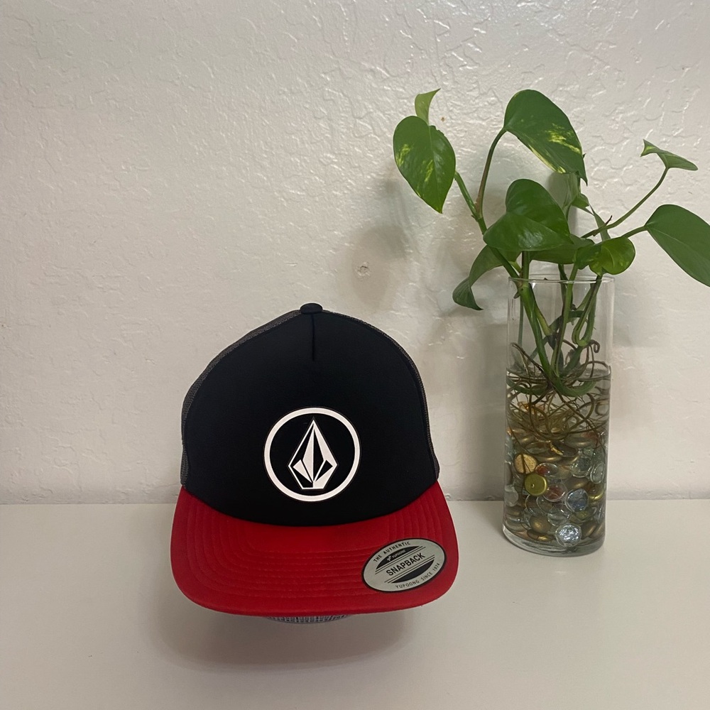 Volcom Mesh Trucker Hat in Black and red